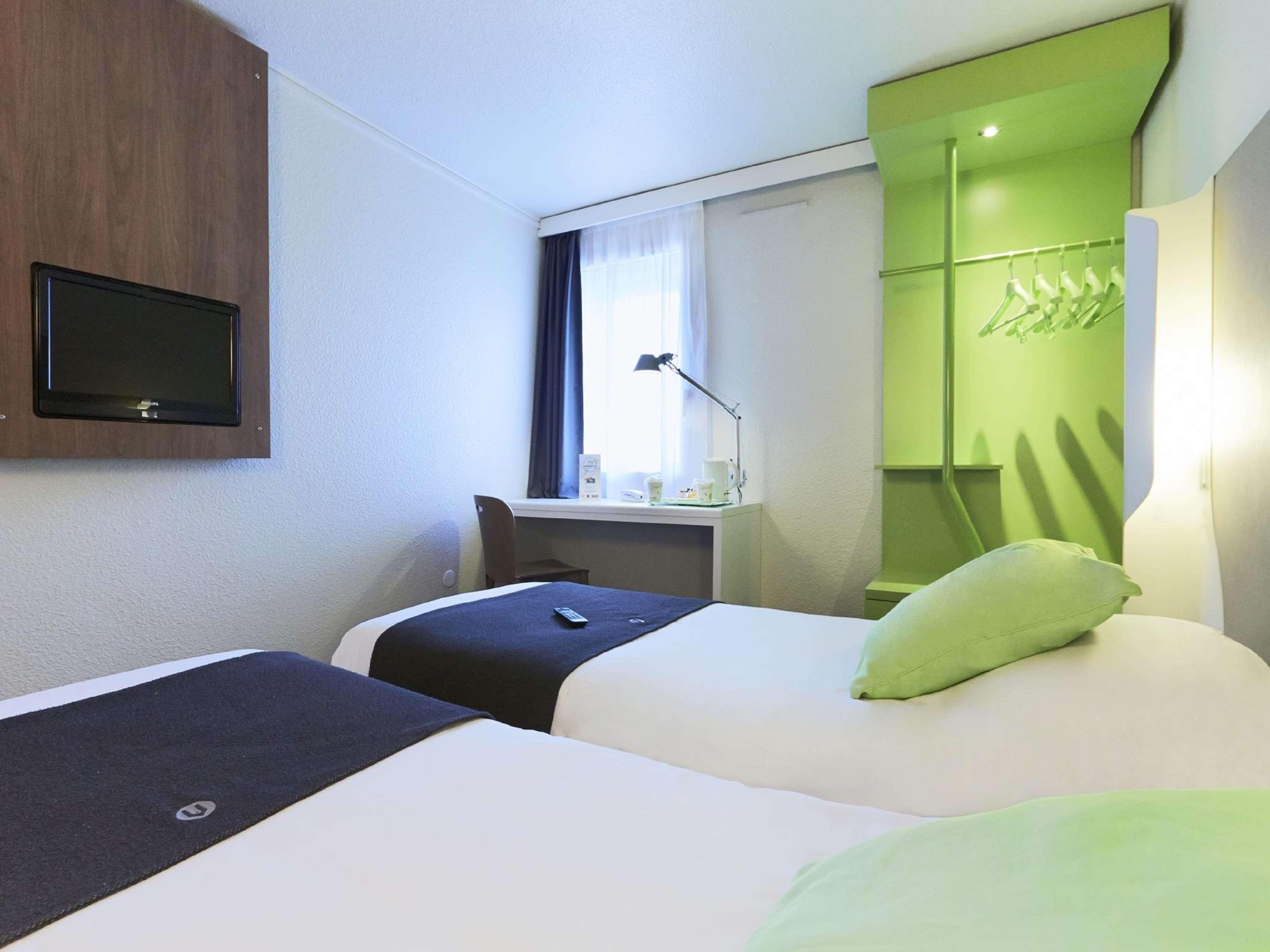 Campanile Paris Est - Pantin Hotell Eksteriør bilde
