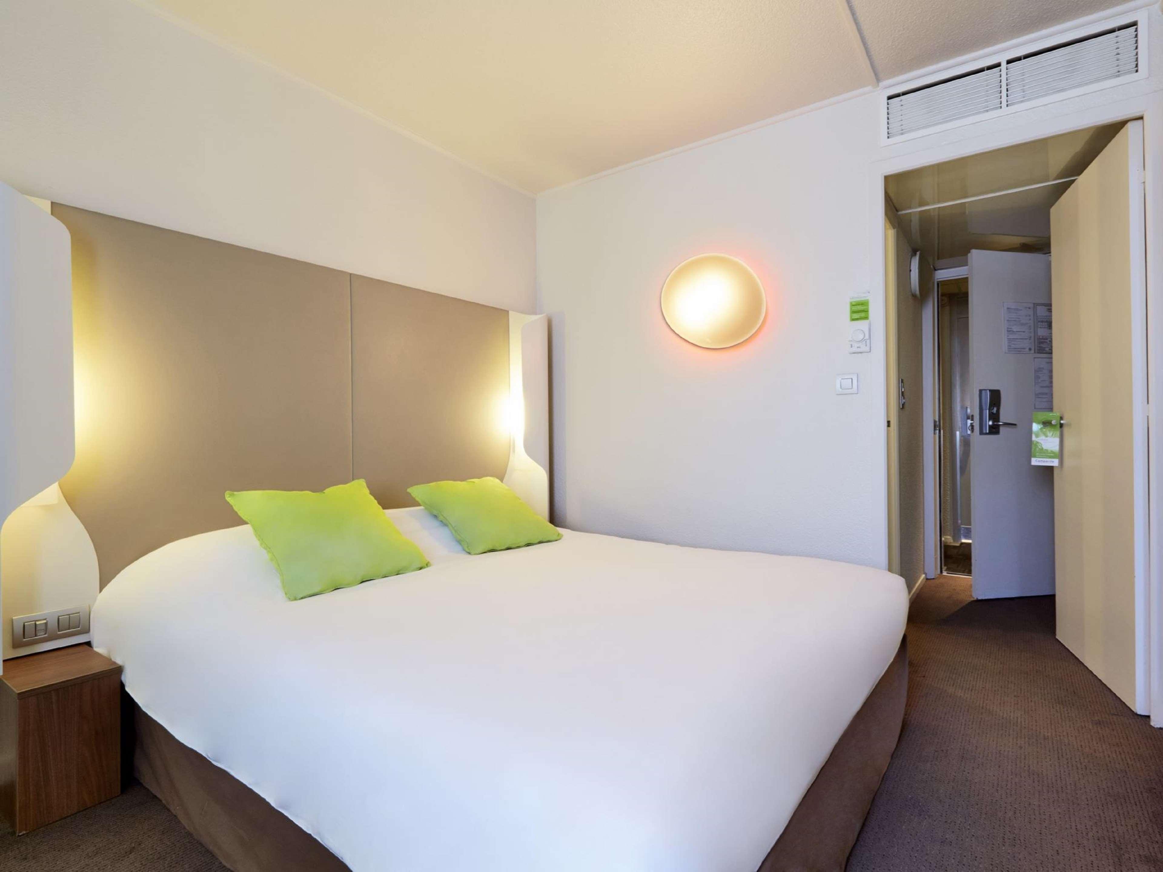 Campanile Paris Est - Pantin Hotell Eksteriør bilde