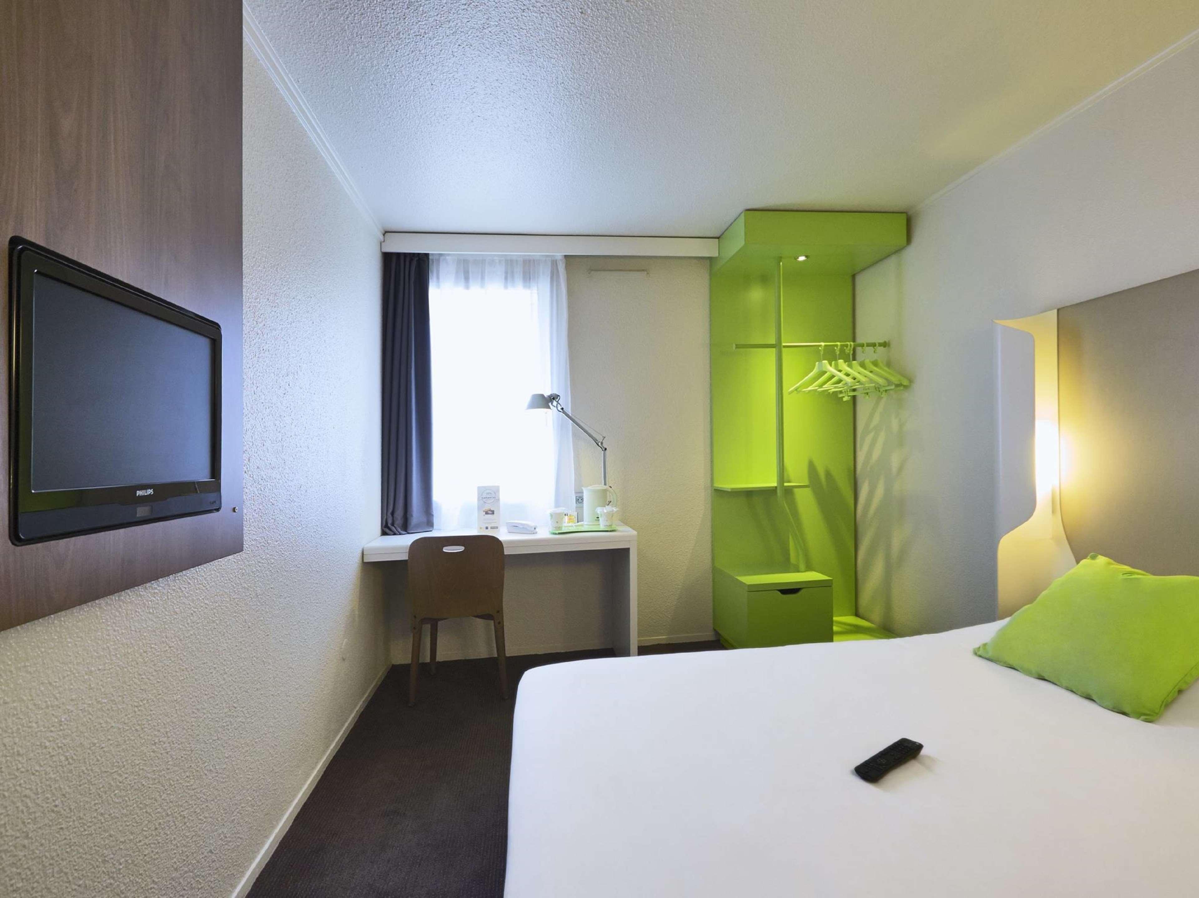 Campanile Paris Est - Pantin Hotell Eksteriør bilde