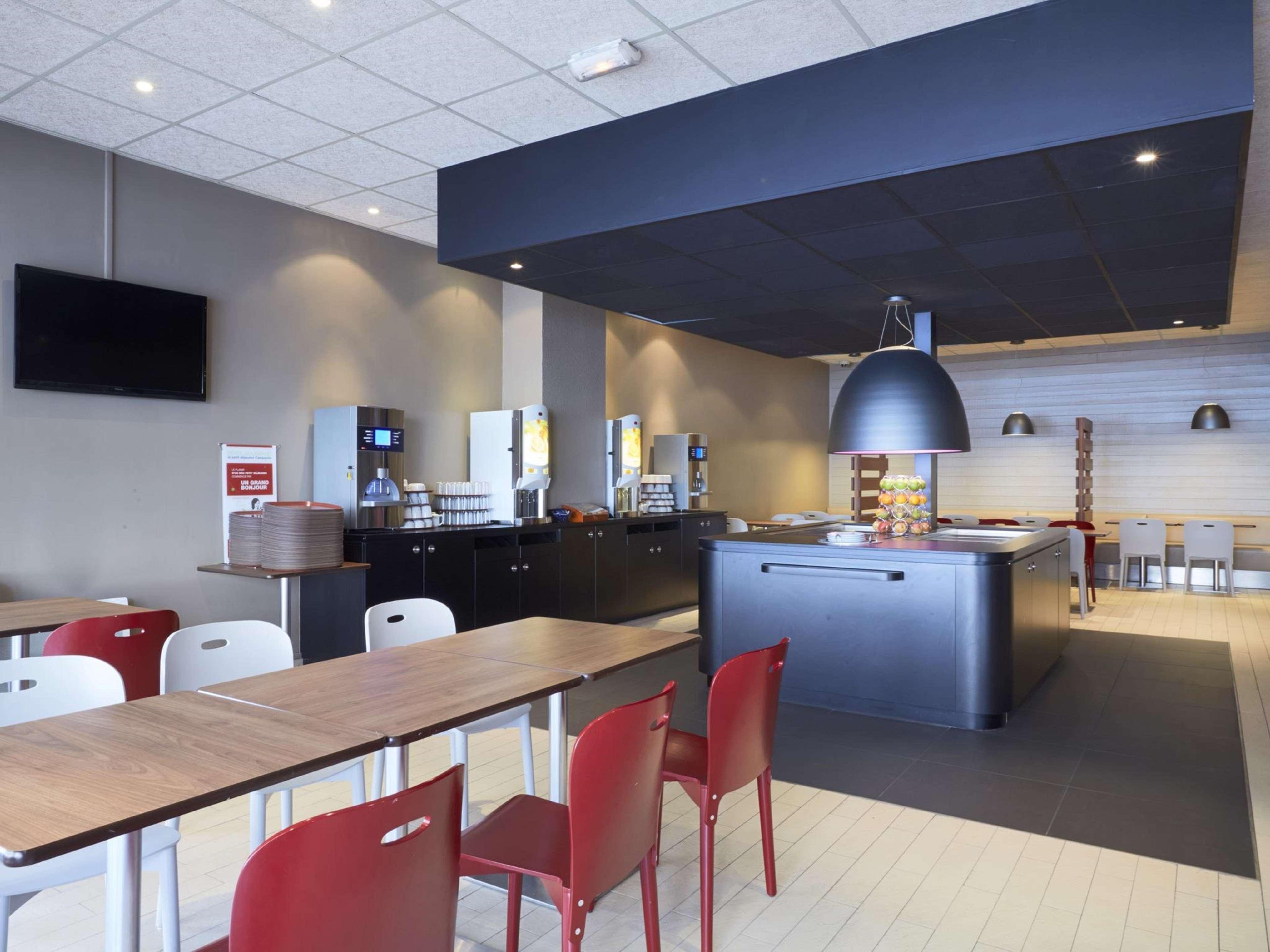 Campanile Paris Est - Pantin Hotell Eksteriør bilde