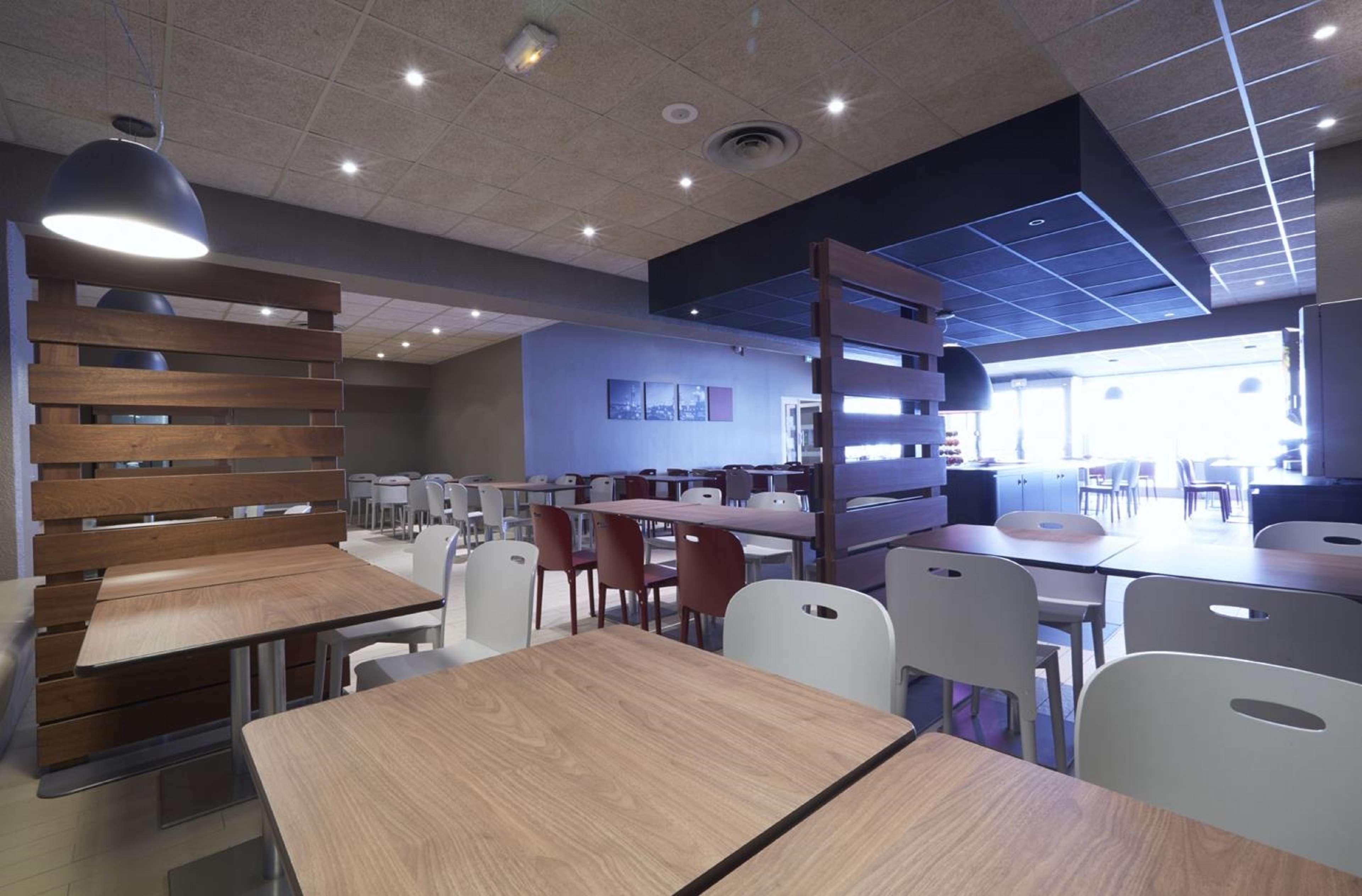 Campanile Paris Est - Pantin Hotell Eksteriør bilde