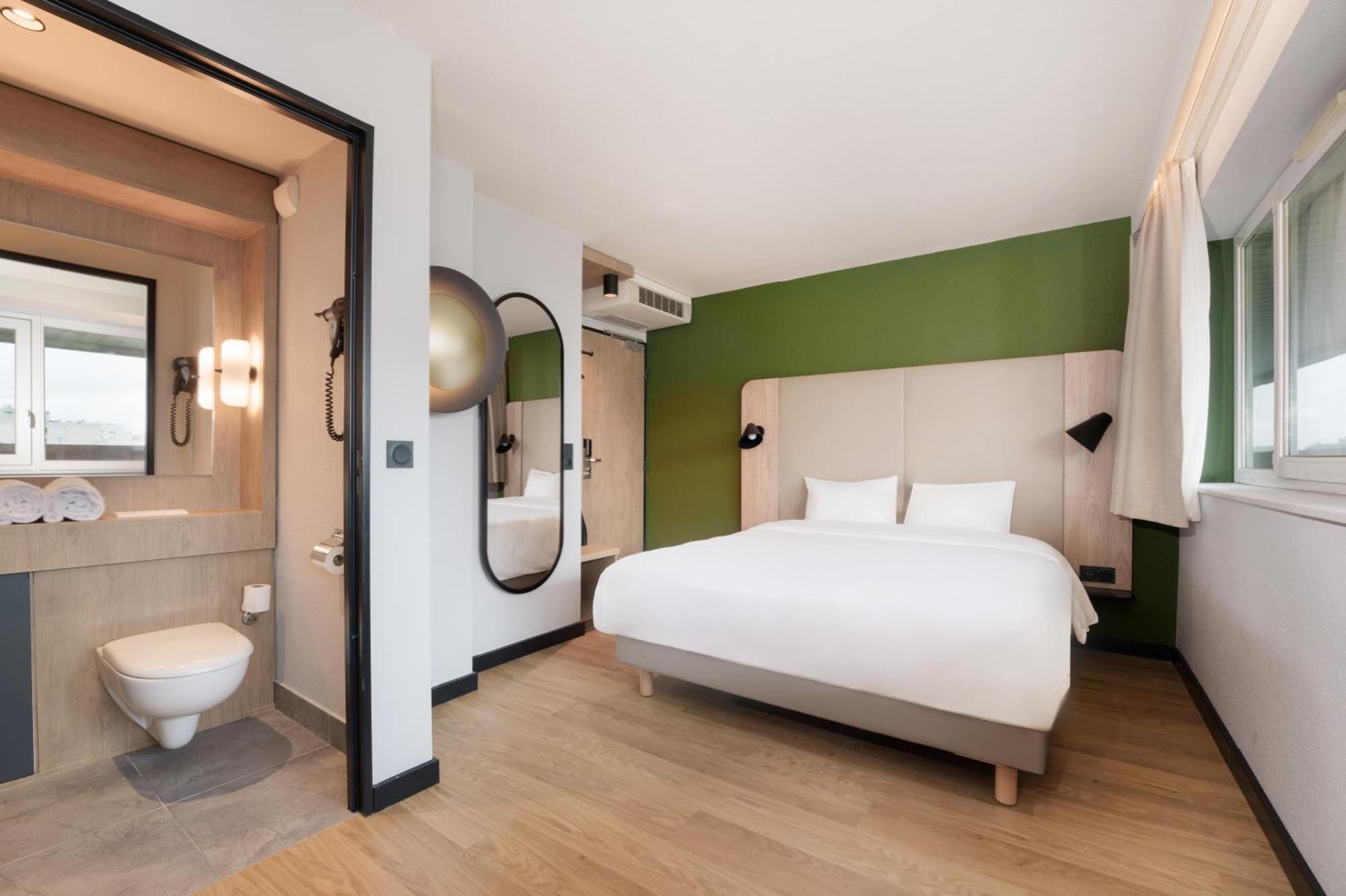 Campanile Paris Est - Pantin Hotell Eksteriør bilde